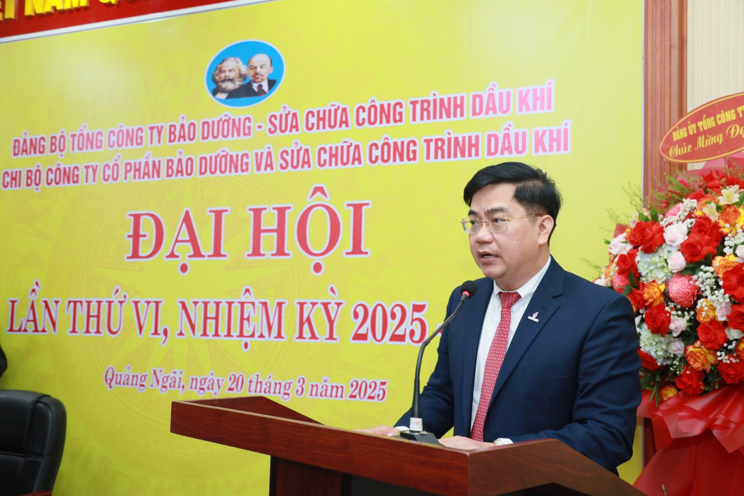 Đồng chí Nguyễn Trung Trí – Bí thư Đảng uỷ, Chủ tịch HĐQT PVMR phát biểu tại Đại hội.