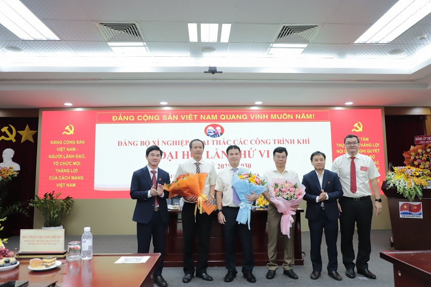 Đảng bộ Xí nghiệp Khí quyết tâm hoàn thành mục tiêu vì sự phát triển bền vững của Vietsovpetro