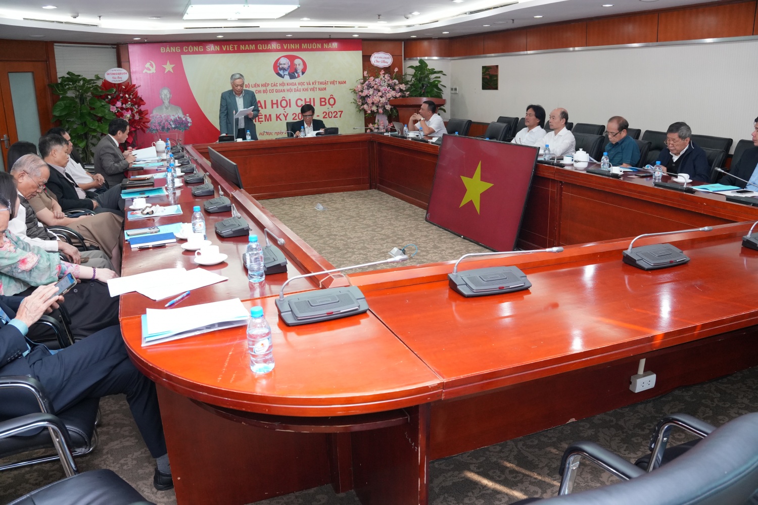 Đẩy mạnh công tác tư vấn, phản biện chính sách trong phát triển ngành năng lượng và dầu khí