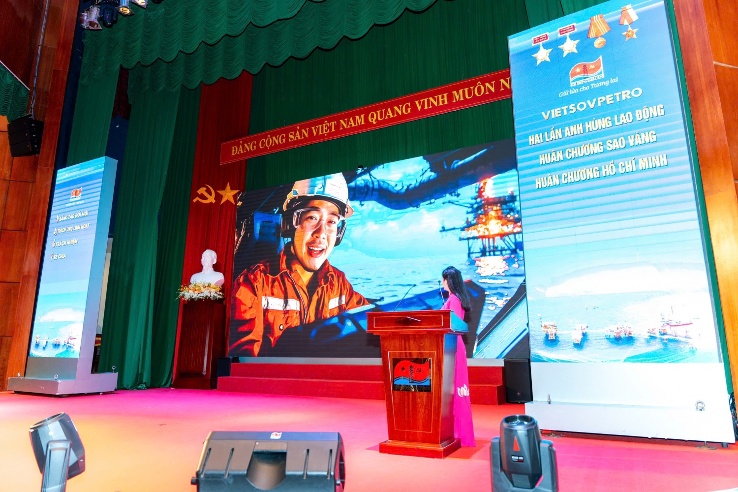 Vietsovpetro tôn vinh gương điển hình tiên tiến giai đoạn 2020-2025
