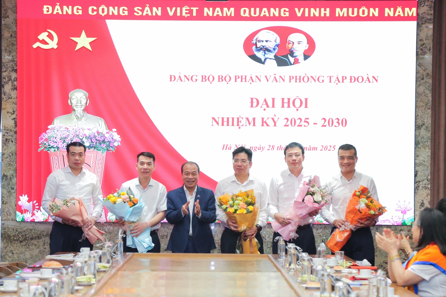 Đảng bộ Văn phòng Petrovietnam tổ chức thành công Đại hội nhiệm kỳ 2025-2030