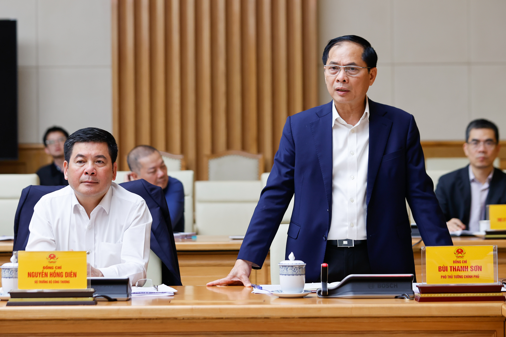 Thủ tướng: Đề nghị phía Hoa Kỳ hoãn áp thuế với Việt Nam ít nhất 45 ngày- Ảnh 2.