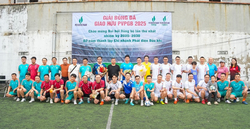 Sôi nổi Giải giao hữu bóng đá chào mừng kỷ niệm 2 năm thành lập và Đại hội Đảng bộ PVPGB