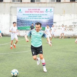 Sôi nổi Giải giao hữu bóng đá chào mừng kỷ niệm 2 năm thành lập và Đại hội Đảng bộ PVPGB