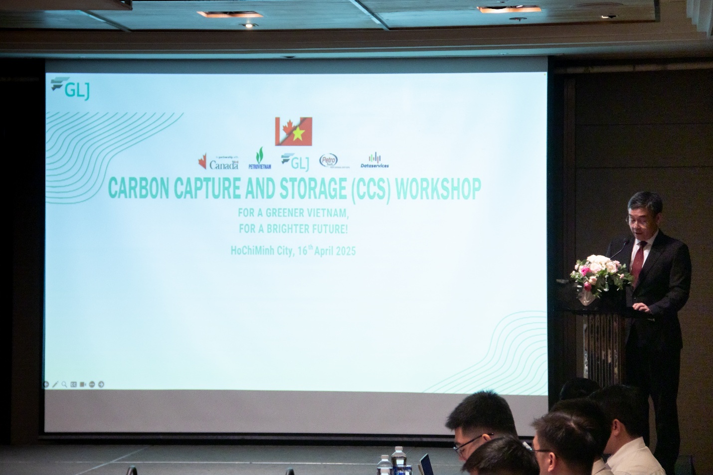 Petrovietnam cùng đối tác Canada thúc đẩy nghiên cứu pháp lý và thị trường CCS tại Việt Nam Petrovietnam cùng đối tác Canada thúc đẩy nghiên cứu pháp lý và thị trường CCS tại Việt Nam