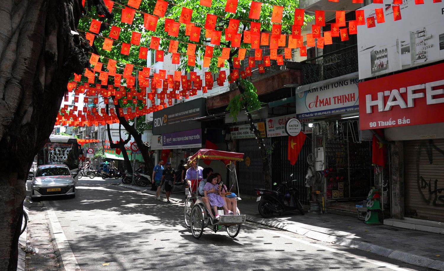 Một Hà Nội bình yên ngày Quốc tế Lao động Hà Nội bình yên trong những ngày nghỉ lễ