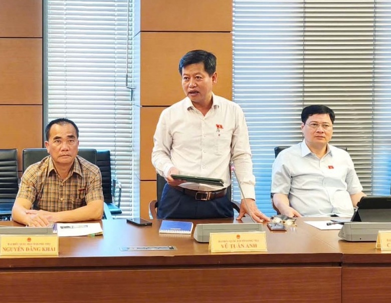 Quốc hội thảo luận tại tổ về 3 dự án Luật quan trọng
