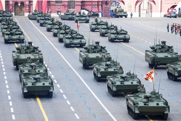 Toàn cảnh lễ duyệt binh long trọng của Nga tại Quảng trường Đỏ Toàn cảnh lễ duyệt binh long trọng của Nga tại Quảng trường Đỏ