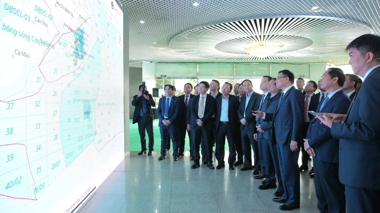 Chủ tịch HĐTV Petrovietnam Lê Mạnh Hùng tri ân và kỳ vọng các nhà khoa học vươn tới những thành tựu lớn lao hơn nữa