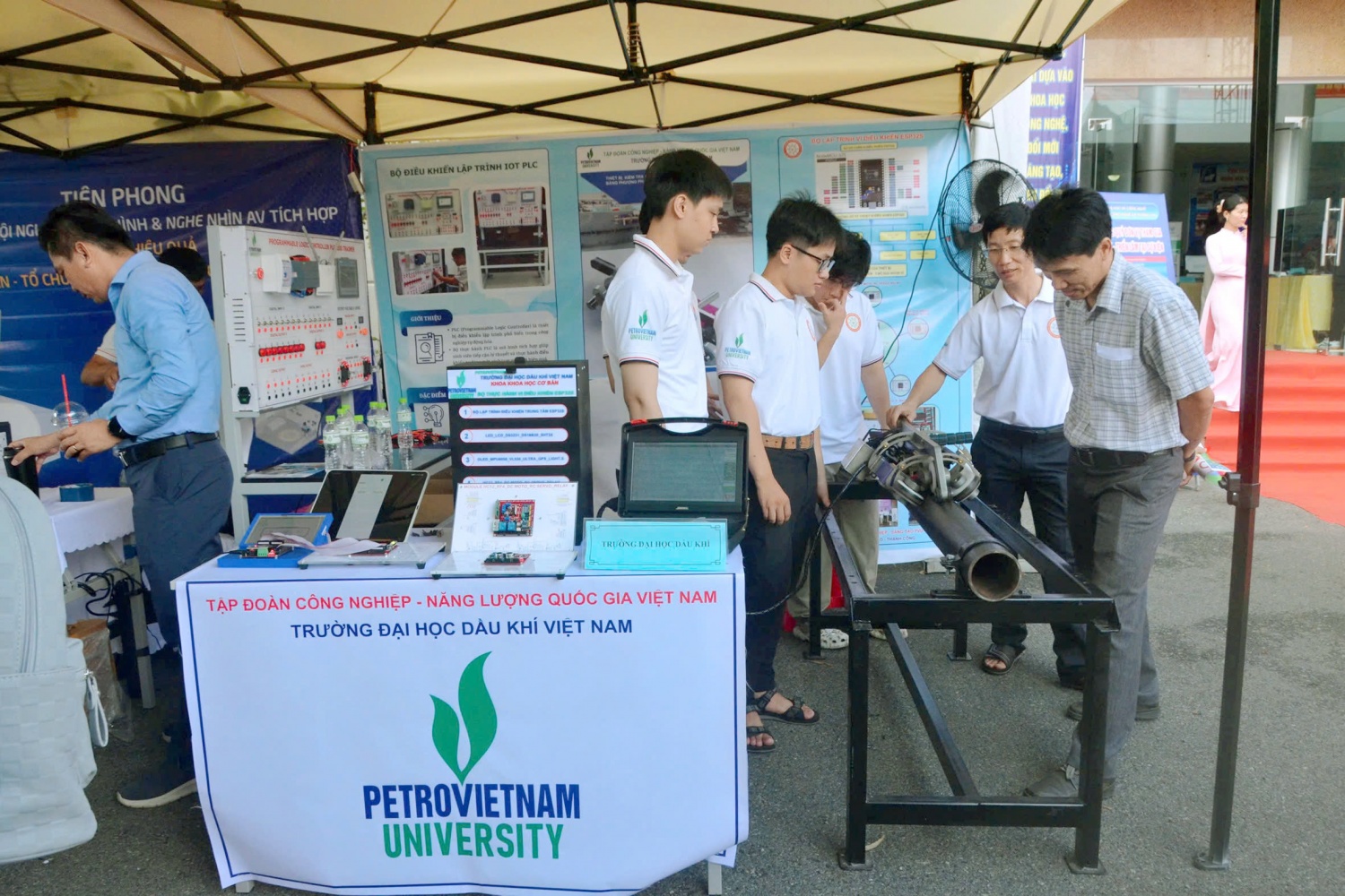 PVU - Khơi nguồn sáng tạo với AI trong kỷ nguyên số