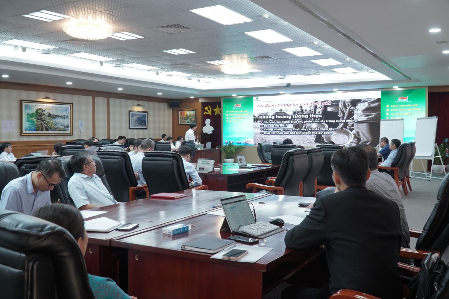 Vietsovpetro tổ chức khóa đào tạo về ESG trong lĩnh vực khai thác dầu khí