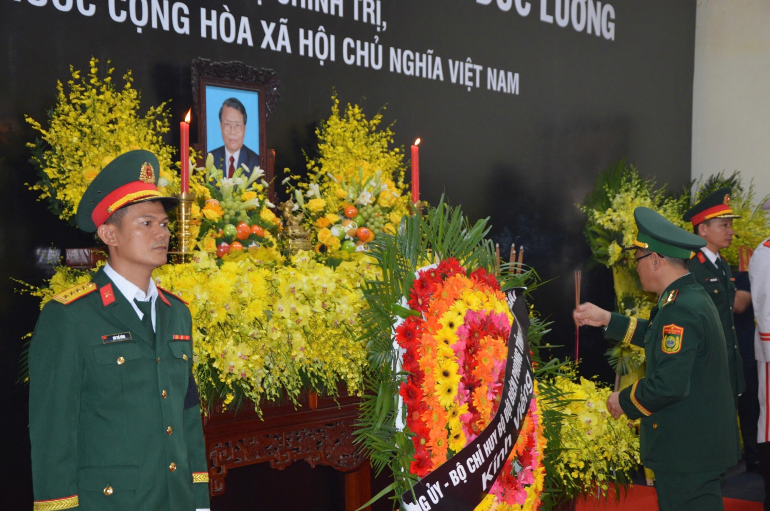 Lễ tang nguyên Chủ tịch nước Trần Đức Lương tại quê nhà Quảng Ngãi