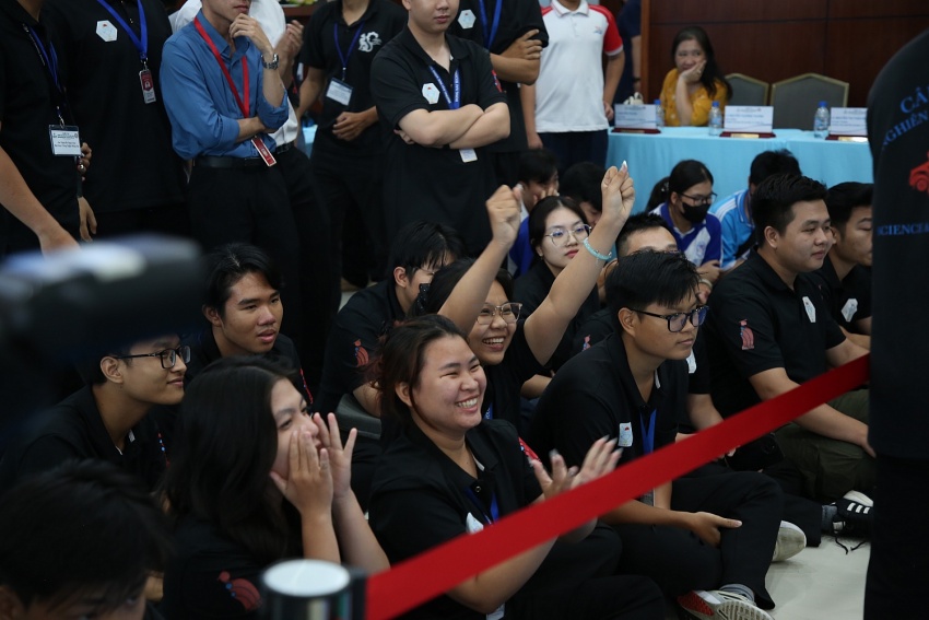 Rô bốt PVU 2025: Hành trình bảo vệ biển – Vì một môi trường xanh Sáng tạo Rô bốt PVU 2025: Hành trình bảo vệ biển - Vì một môi trường xanh