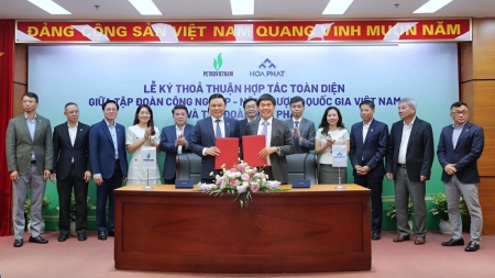 [VIDEO] Petrovietnam và Hòa Phát ký kết hợp tác toàn diện, chung tay phát triển nền công nghiệp quốc gia