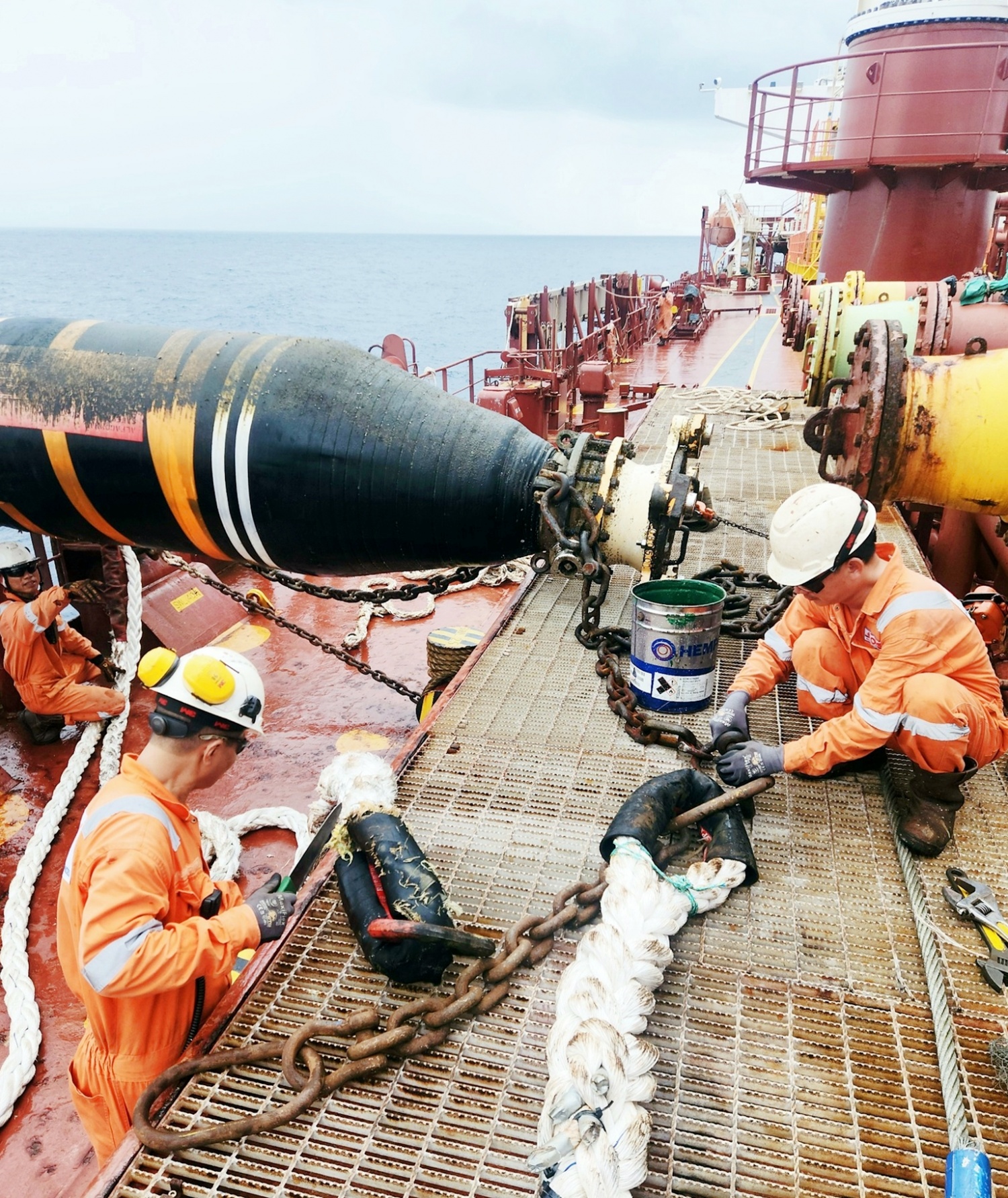 Kỹ sư hàng hải tàu dầu Lê Phúc Tăng: Gian nan là biển, nhưng tình yêu nghề là bến bờ 1