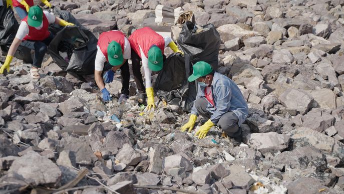 Gần 10.000 nhân viên Vingroup và tình nguyện viên làm sạch biển tại 28 tỉnh, thành