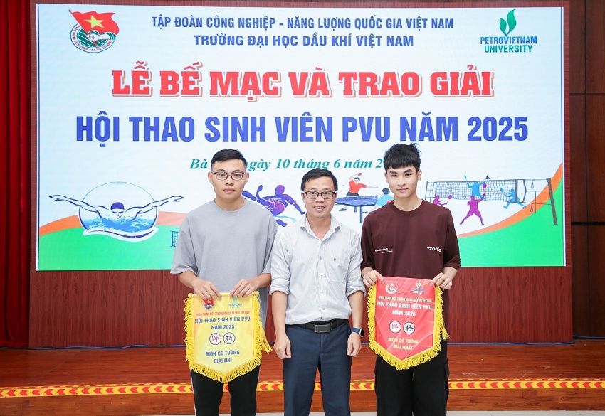 Sôi động Hội thao Sinh viên PVU 2025: Dấu ấn tuổi trẻ, gắn kết và phát triển toàn diện