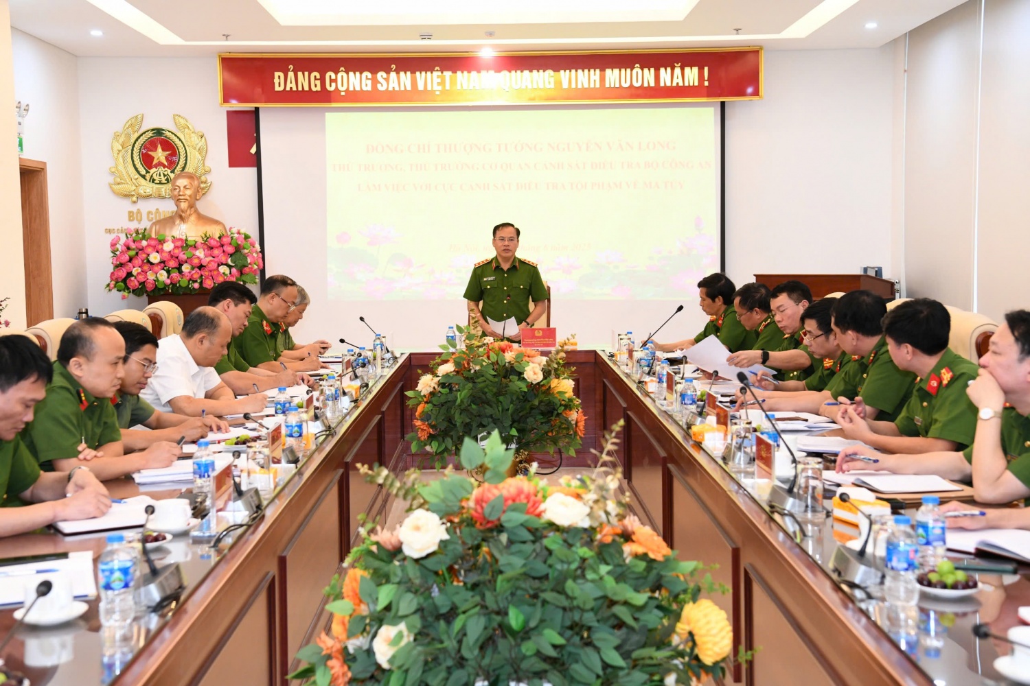 Phải giải quyết hiệu quả cả hai vấn đề về “nguồn cung” và “nguồn cầu” liên quan đến ma túy