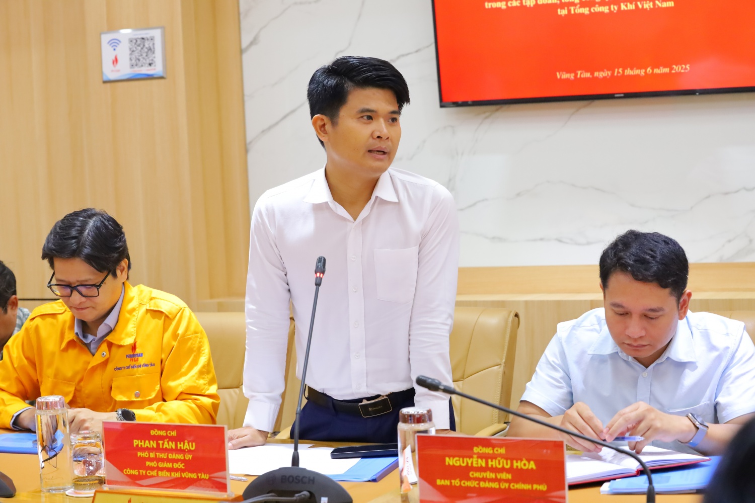 Đoàn công tác Đảng ủy Chính phủ thăm và làm việc tại kho cảng PV GAS Vũng Tàu