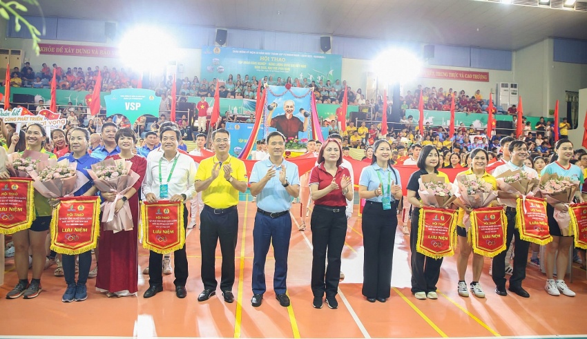 Rộn ràng không khí khai mạc Hội thao Petrovietnam khu vực phía Nam năm 2025 Rộn ràng không khí khai mạc Hội thao Petrovietnam khu vực phía Nam năm 2025