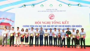 Hưởng ứng lời kêu gọi của Chính phủ, Petrovietnam hoàn thành cam kết cùng Quảng Trị xóa 1.143 căn nhà tạm, nhà dột nát