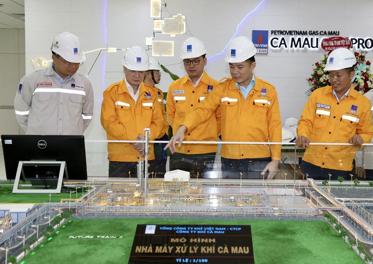 Cụm Khí - Điện - Đạm Cà Mau: Hơi thở công nghiệp giữa rừng U Minh