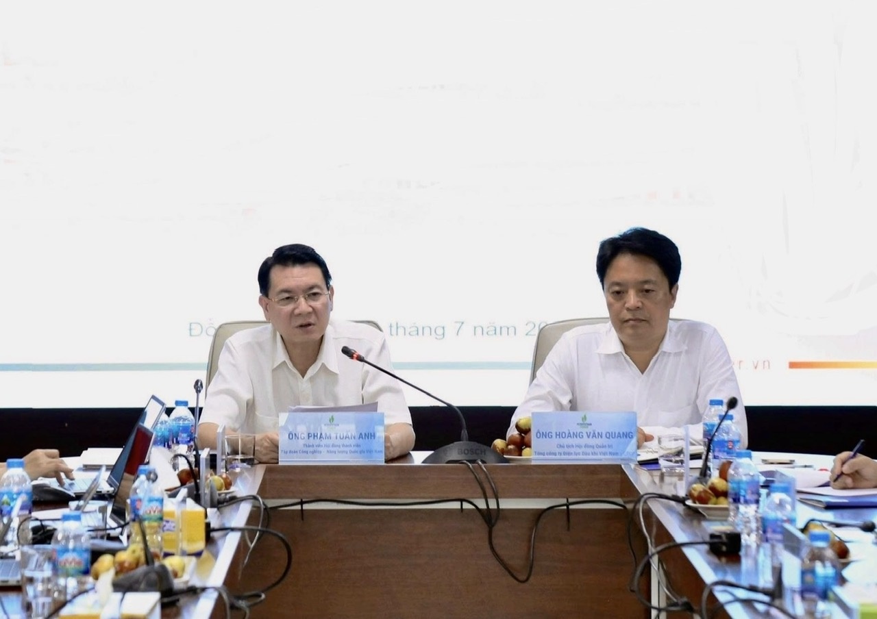 Lãnh đạo Petrovietnam kiểm tra, giám sát hoạt động các nhà máy, công trình tại Trung tâm Điện lực Nhơn Trạch Lãnh đạo Petrovietnam kiểm tra, giám sát hoạt động các nhà máy, công trình tại Trung tâm Điện lực Nhơn Trạch
