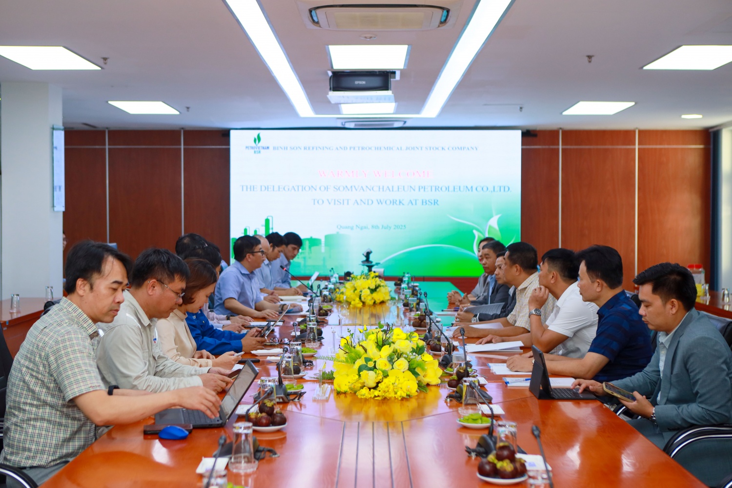 Toàn cảnh buổi làm việc giữa hai đơn vị