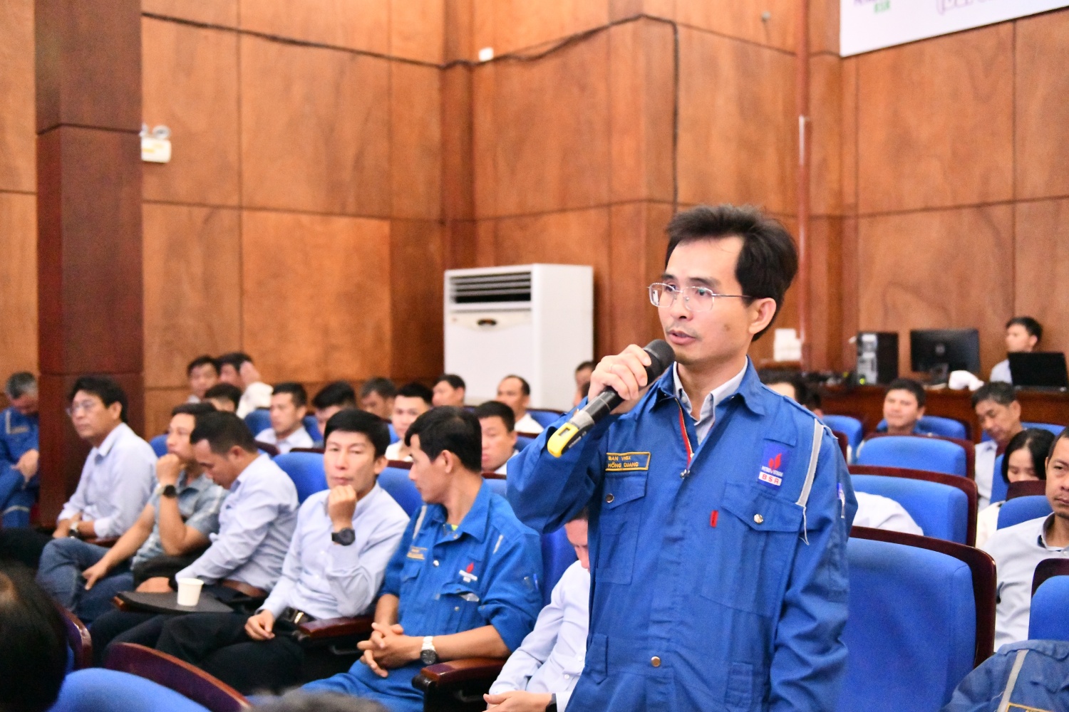 CBCNV BSR tham gia đóng góp ý kiến nhằm nâng cao văn hóa an toàn trong buổi họp phổ biến kế hoạch ATMT