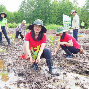 HL-HV JOCs tiếp tục triển khai hoạt động trồng cây và an sinh xã hội tại Cà Mau