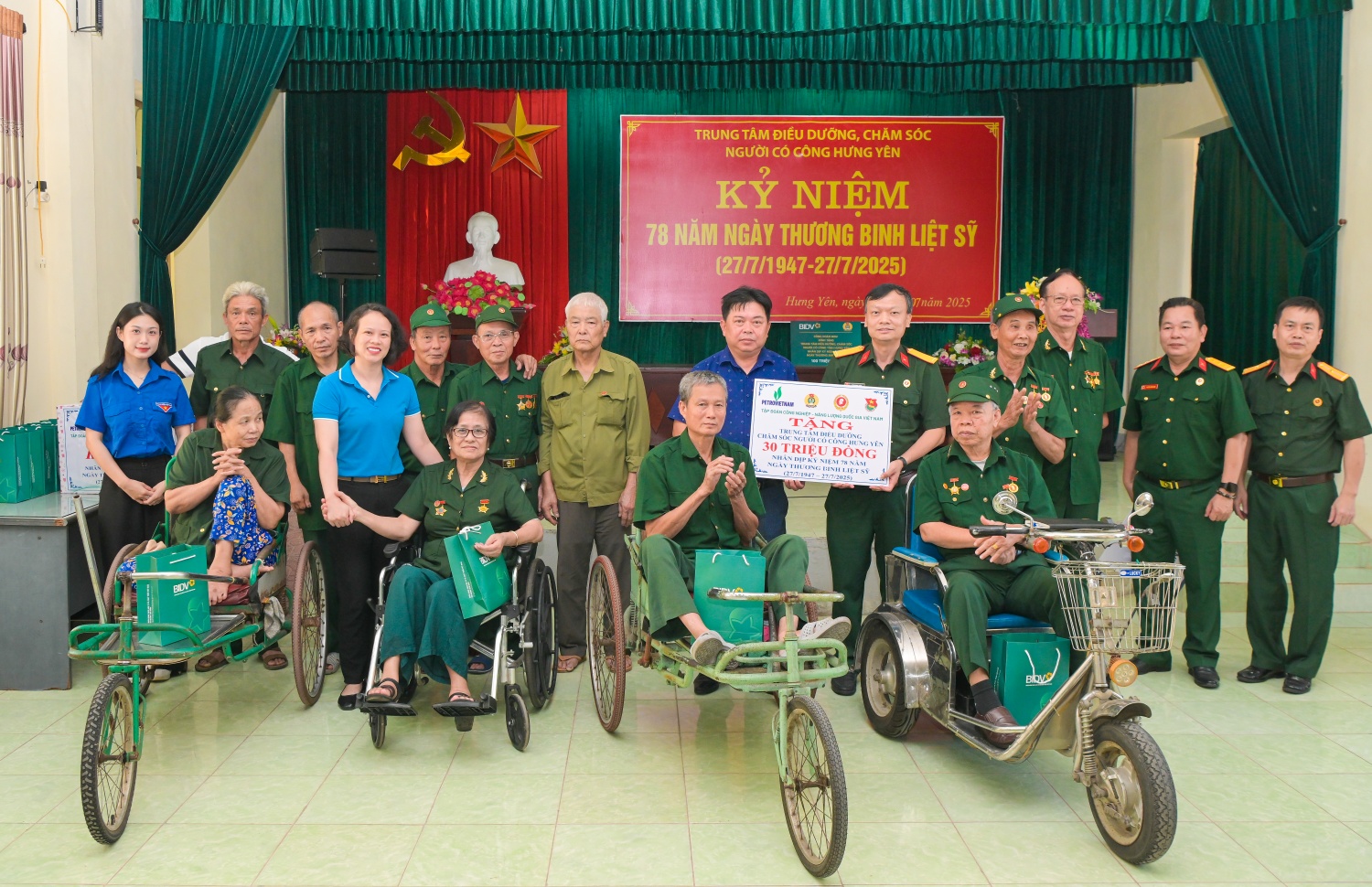 Hội CCB Petrovietnam/PVChem thăm, tặng quà các thương, bệnh binh tại Hưng Yên