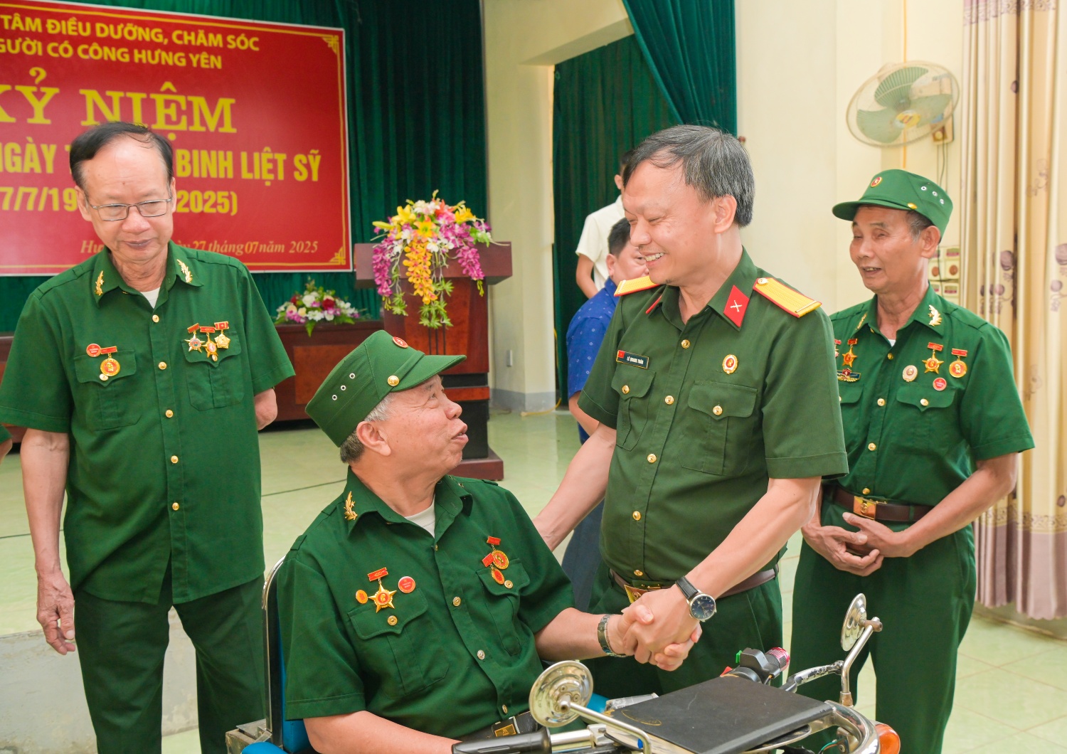 Hội CCB Petrovietnam/PVChem thăm, tặng quà các thương, bệnh binh tại Hưng Yên