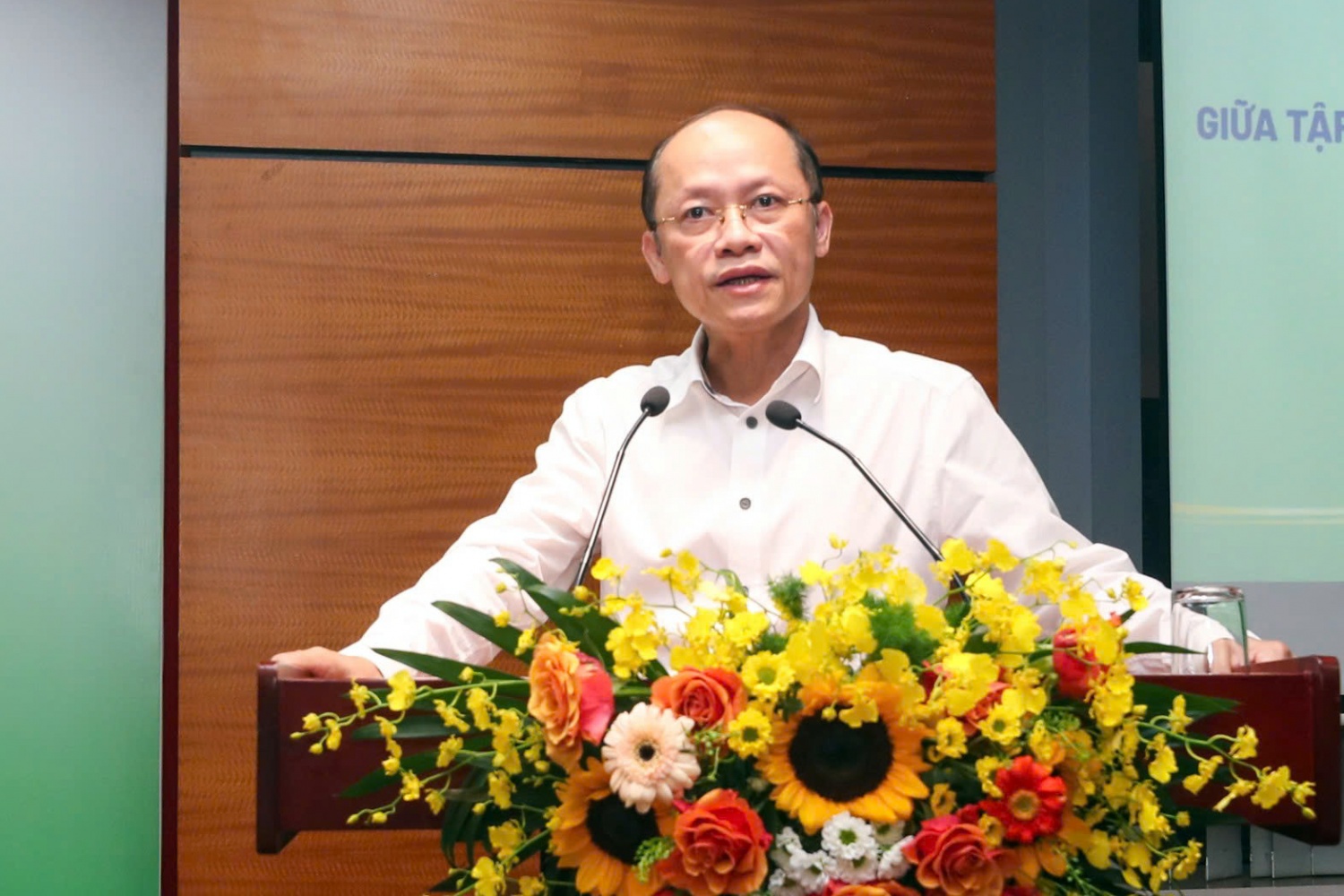 Petrovietnam và tỉnh Hà Tĩnh tăng cường hợp tác phát triển năng lượng và kinh tế địa phương