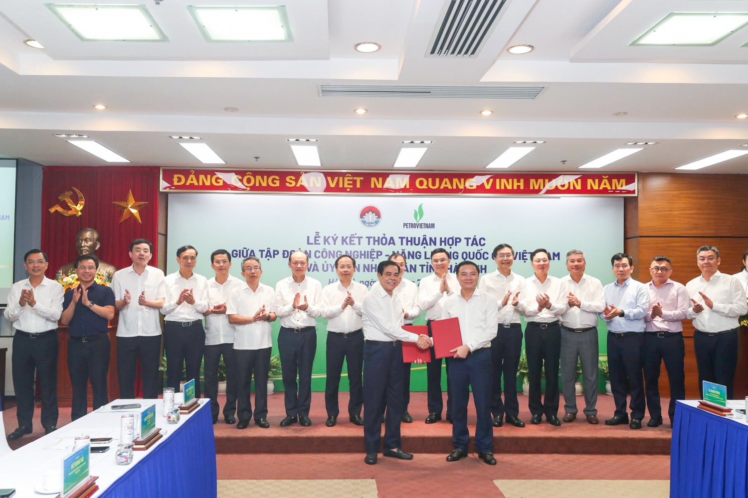 Petrovietnam và tỉnh Hà Tĩnh tăng cường hợp tác phát triển năng lượng và kinh tế địa phương