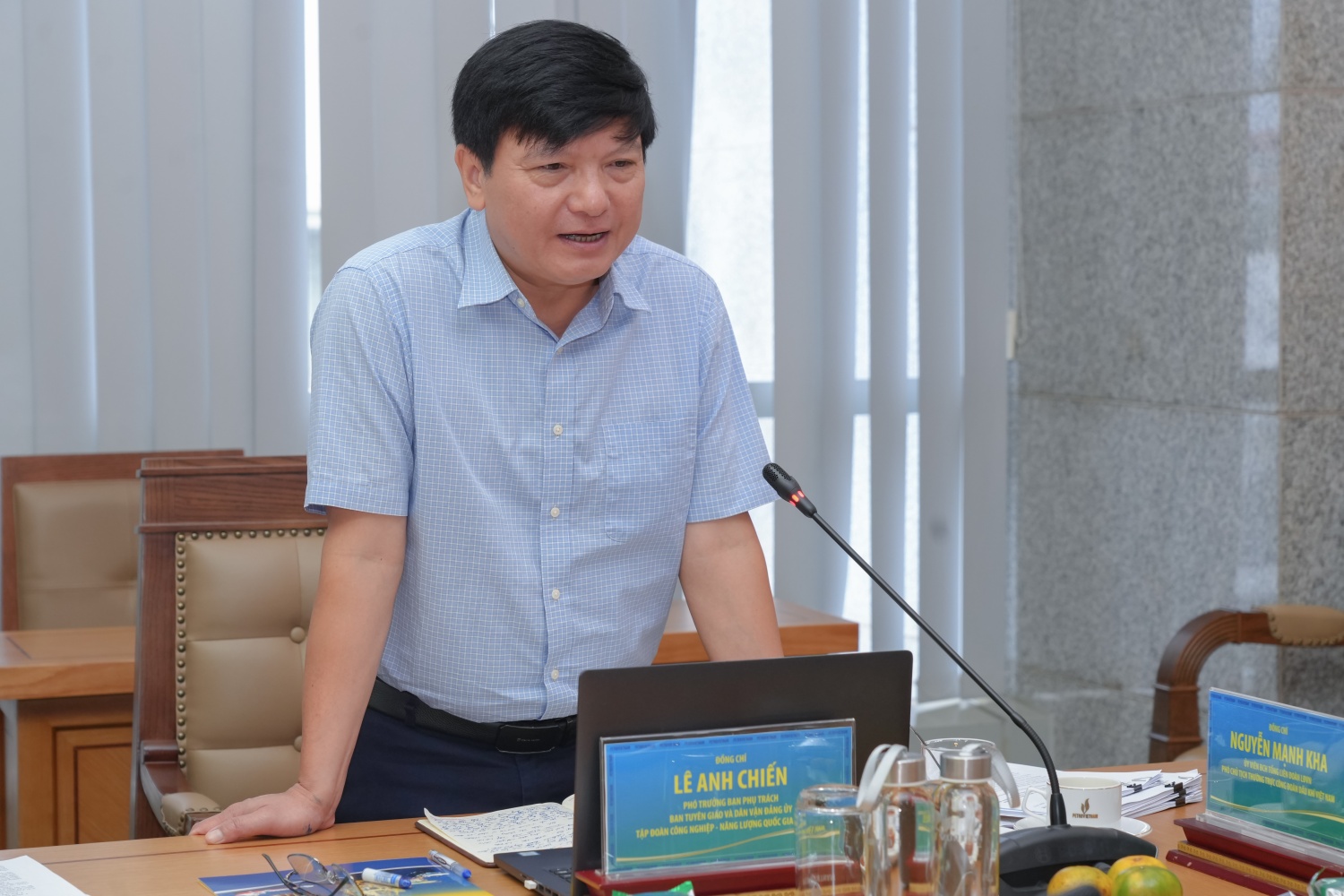 Nâng cao hiệu quả công tác tuyên truyền, giáo dục chính trị, tư tưởng, pháp luật trong NLĐ Petrovietnam