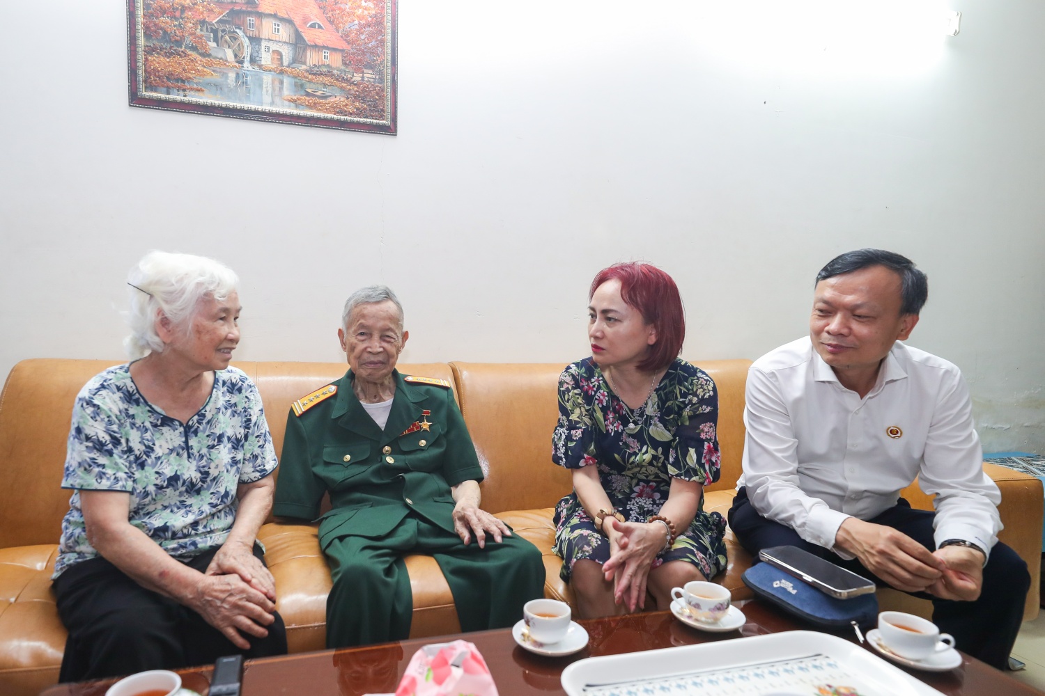 Petrovietnam thăm hỏi, tri ân Anh hùng LLVT La Văn Cầu và Hội nạn nhân chất độc da cam