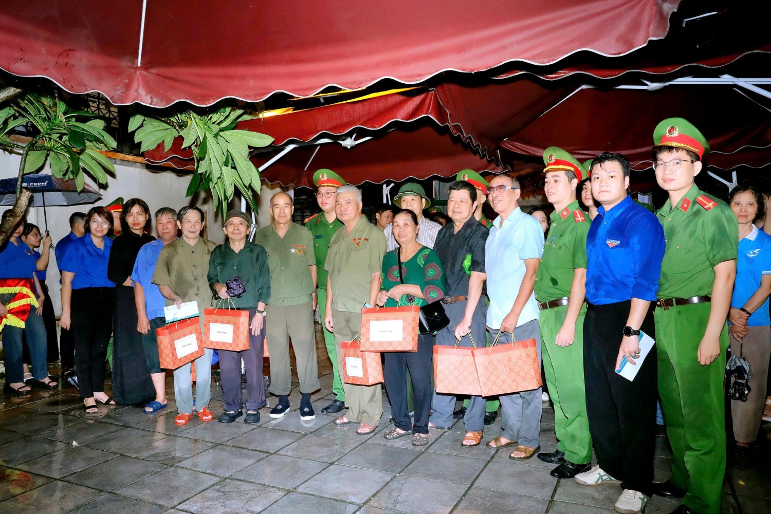 Tuổi trẻ PVEP tri ân các anh hùng liệt sĩ nhân kỷ niệm 78 năm Ngày Thương binh - Liệt sĩ