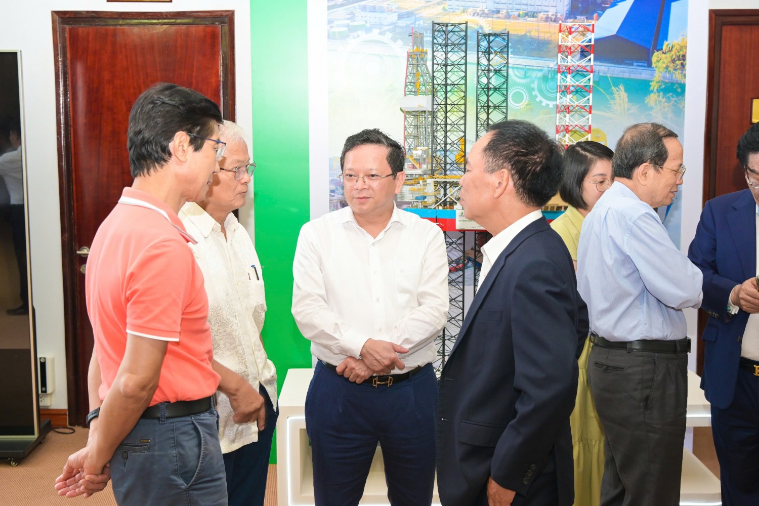 Diễn đàn Dầu khí và Năng lượng 2025: Thúc đẩy hình thành hệ sinh thái năng lượng an toàn, hội nhập