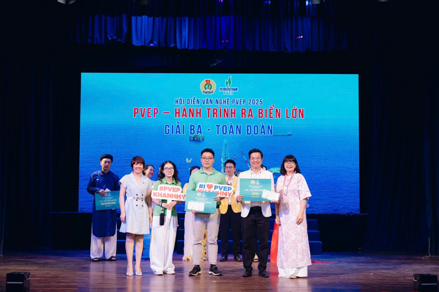 Hội diễn Văn nghệ PVEP 2025: Hành trình vươn ra biển lớn, gắn kết trái tim người lao động