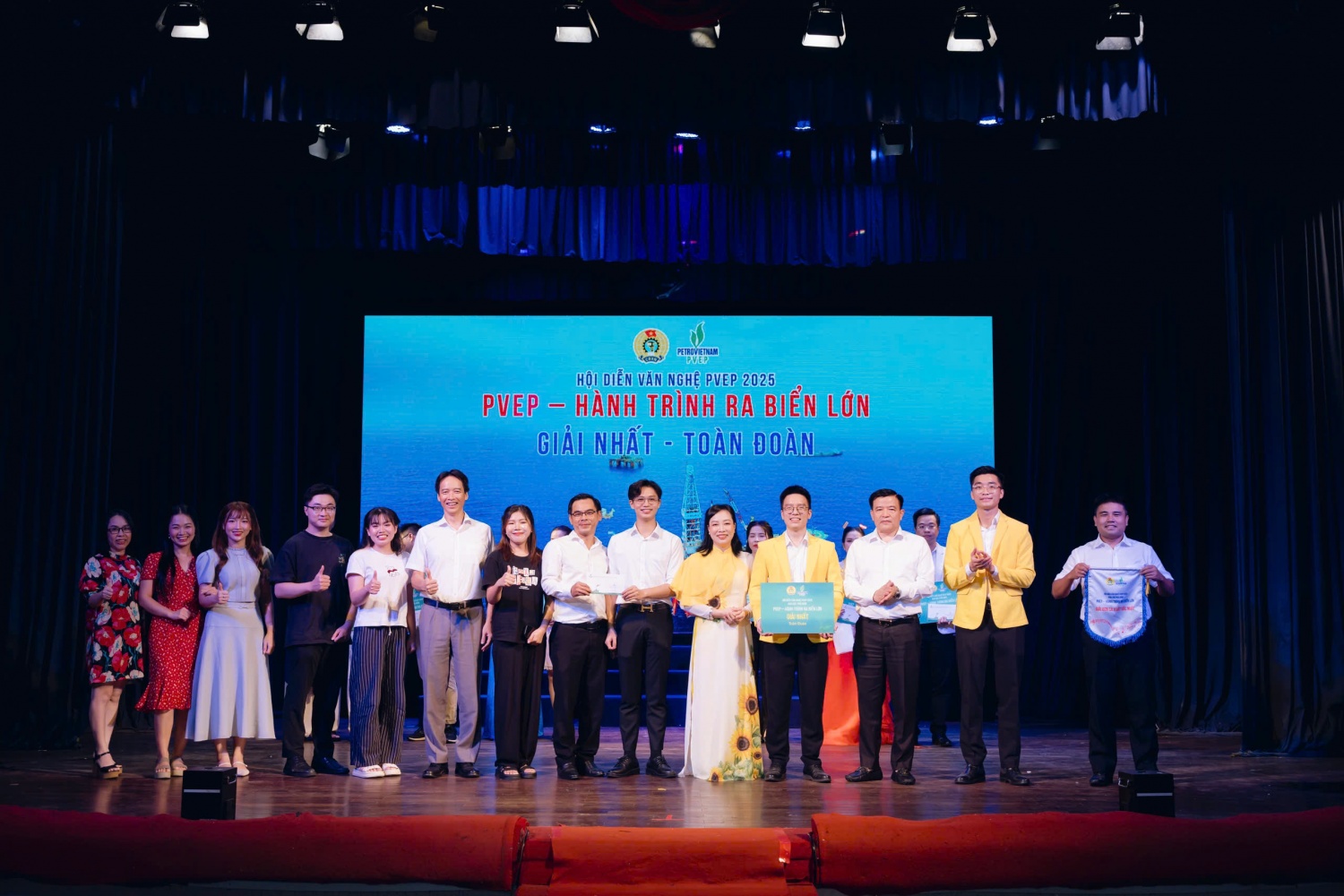 Hội diễn Văn nghệ PVEP 2025: Hành trình vươn ra biển lớn, gắn kết trái tim người lao động