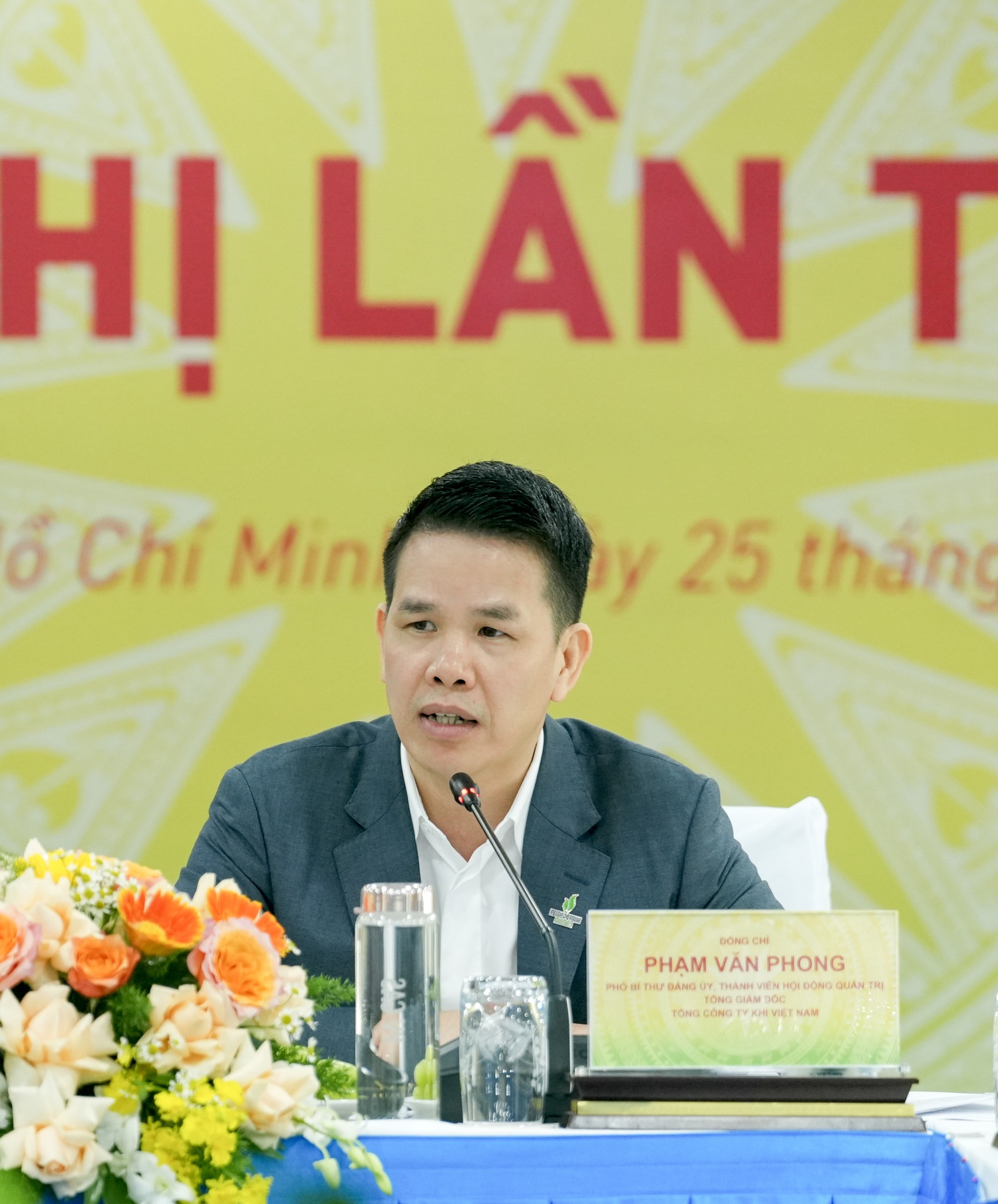 Đồng chí Phó Bí thư Đảng ủy, Tổng Giám đốc PV GAS Phạm Văn Phong yêu cầu Hội nghị quán triệt các nội dung một cách quyết liệt, hiệu quả để hoàn thành các kế hoạch, nhiệm vụ năm 2025 và toàn khóa. Đồng chí Phó Bí thư Đảng ủy, Tổng Giám đốc PV GAS Phạm Văn Phong yêu cầu Hội nghị quán triệt các nội dung một cách quyết liệt, hiệu quả để hoàn thành các kế hoạch, nhiệm vụ năm 2025 và toàn khóa.