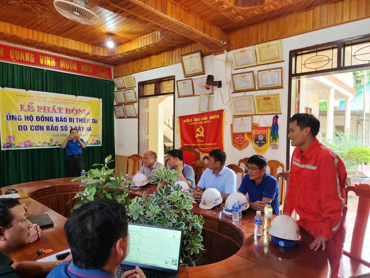 Công ty CP Thủy điện Hủa Na và tình người nơi Công ty CP thuỷ điện Hủa Na và tình người nơi "rốn lũ"