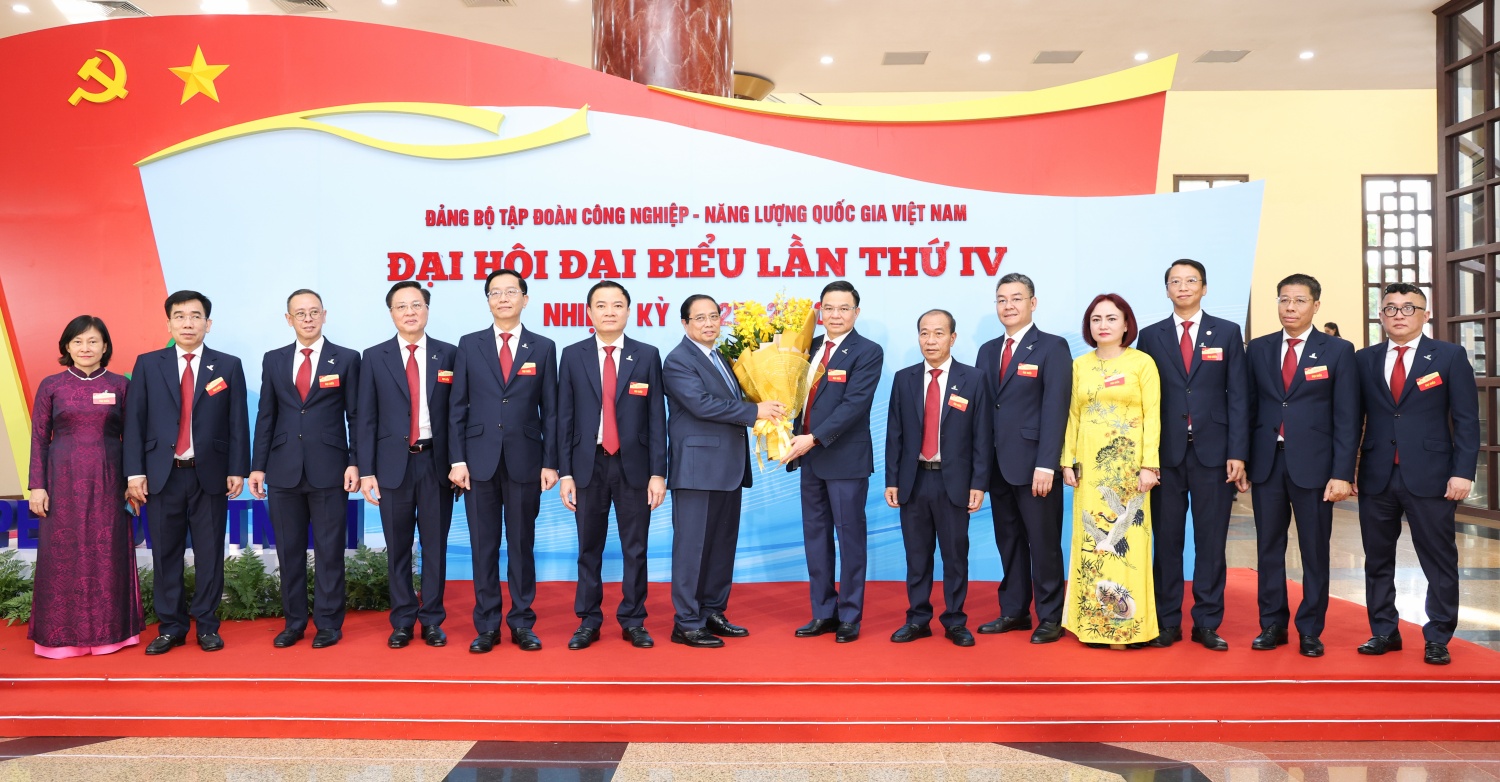 Phát triển Tập đoàn có tiềm lực mạnh, quản trị hiện đại, năng lực cạnh tranh cao, tiên phong trong chuyển dịch năng lượng và tăng trưởng xanh bền vững