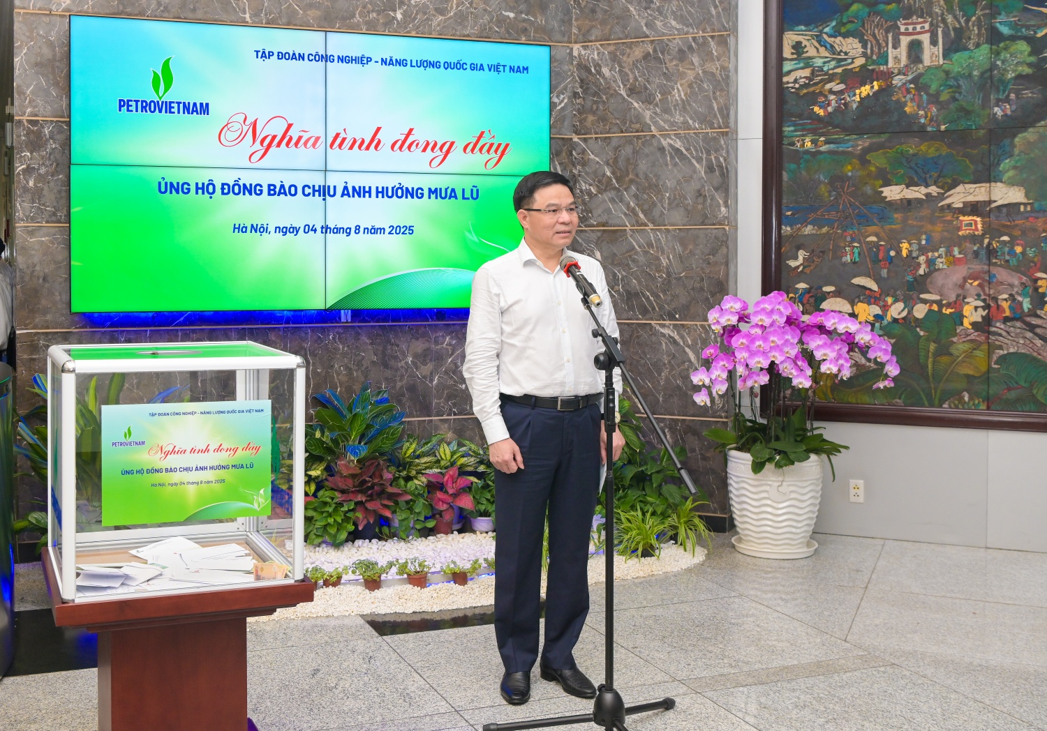 Petrovietnam chung tay hướng về đồng bào vùng lũ