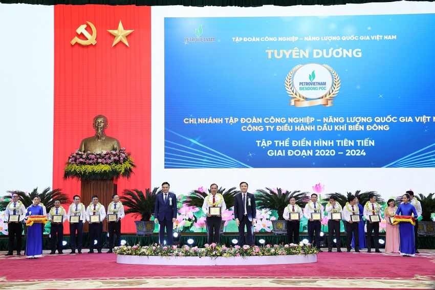 BIENDONG POC: Dấu ấn tự hào tại Hội nghị điển hình tiên tiến Petrovietnam lần thứ VI BIENDONG POC: Dấu ấn tự hào tại Hội nghị điển hình tiên tiến Petrovietnam lần thứ VI