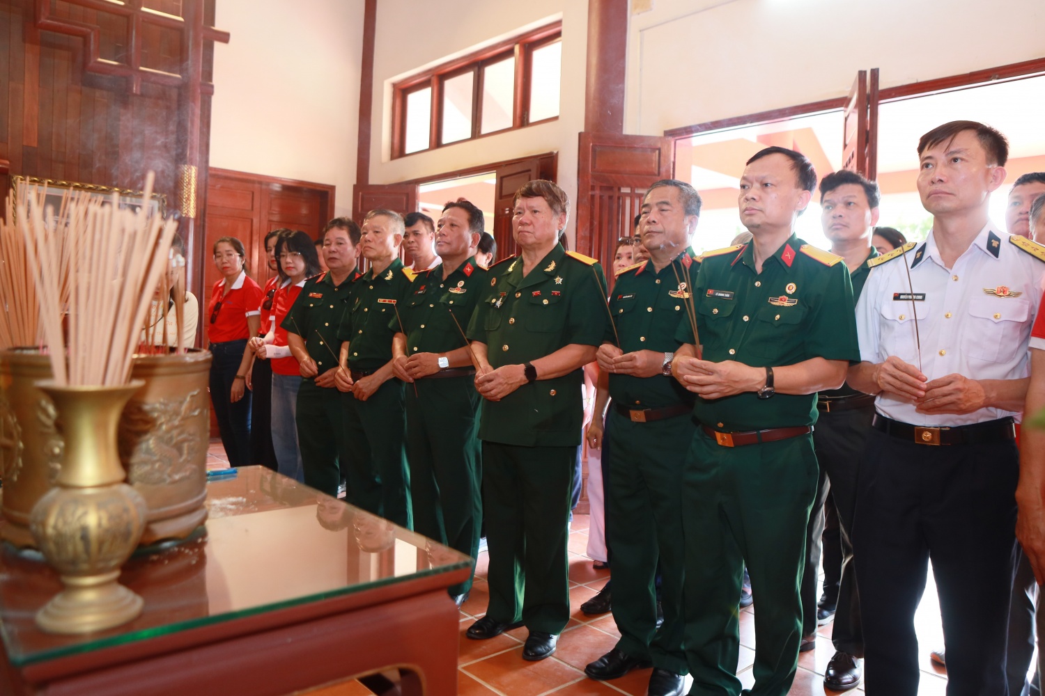 Lan tỏa nghĩa tình Petrovietnam trong hành trình về nguồn tại Quảng Ngãi