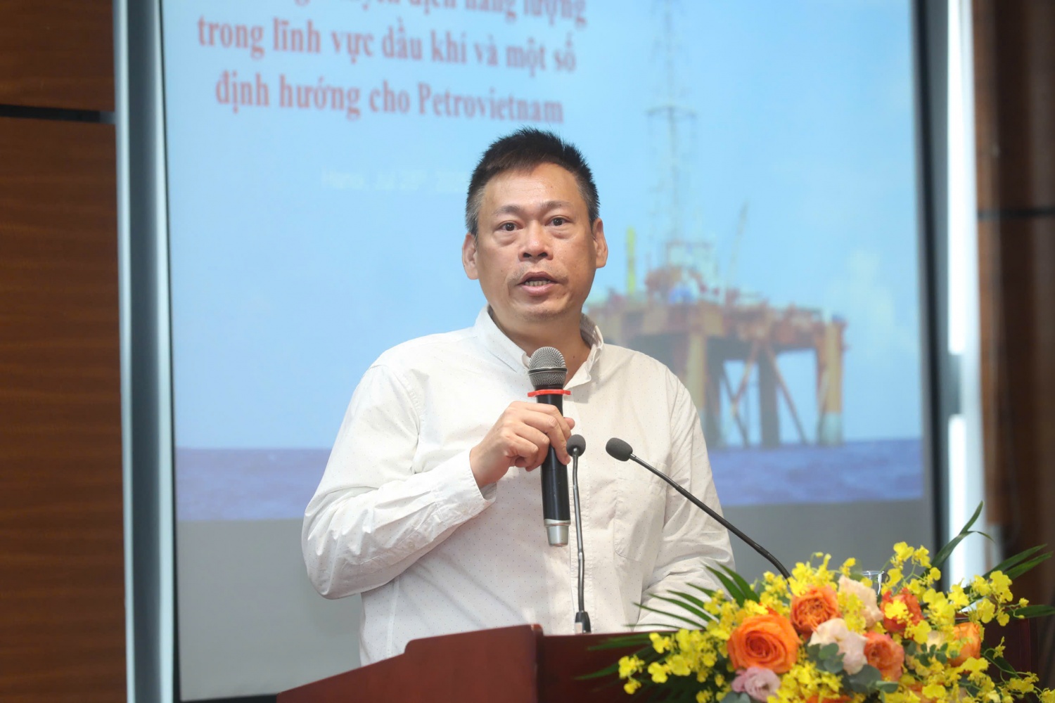 Bài 1: Bài toán điện – Lối thoát từ tiết kiệm năng lượng