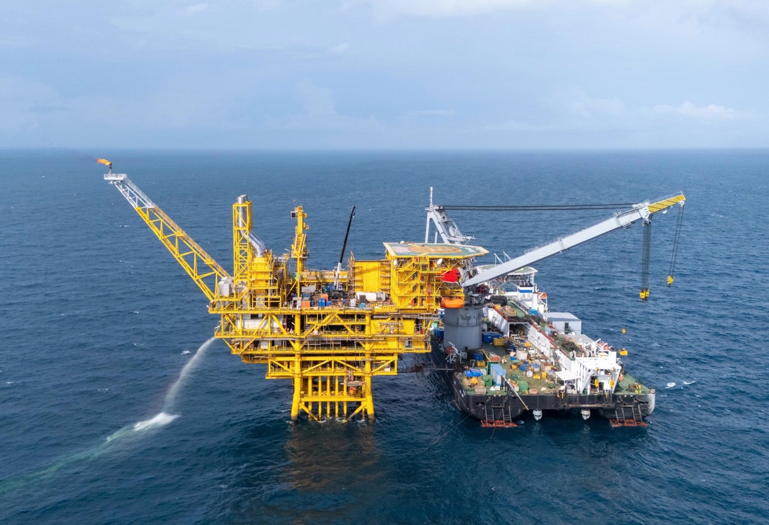 Petrovietnam bám sát chiến lược, mở rộng hợp tác quốc tế, gia tăng sức cạnh tranh