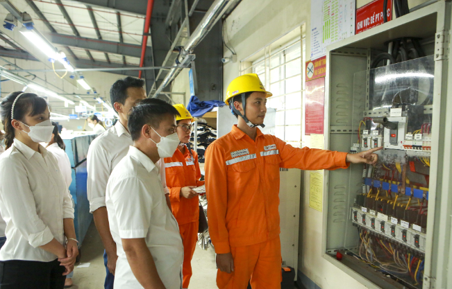 Bài 2: Tiết kiệm điện là cần thiết, nhưng đã thực sự thành thói quen?