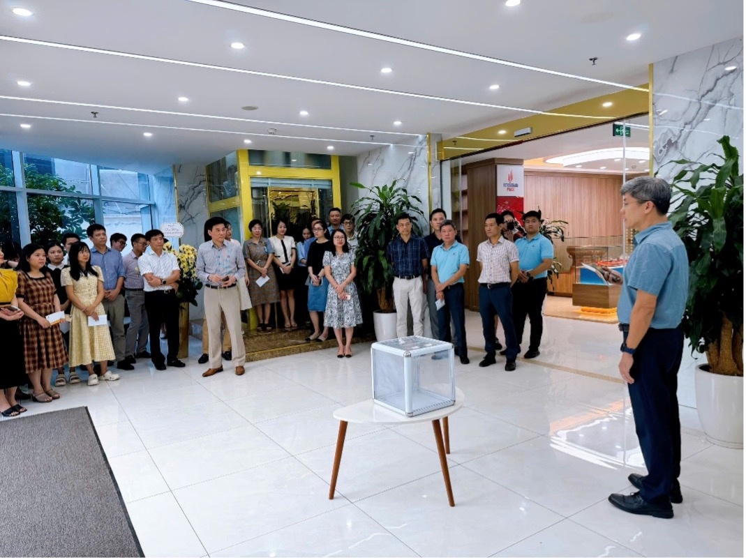 PVNDB chung tay ủng hộ đồng bào chịu thiệt hại do bão lũ